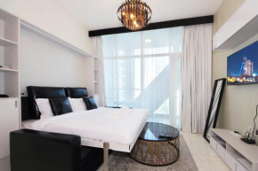 Signature Holiday Homes - Brand New Studio in Bayz Tower, Business Bay